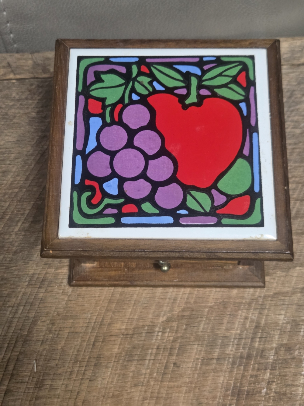 Vintage 1970s Wood Dresser Coaster Box Faux Stained Glass Fruit Retro ~ Bin 1O
